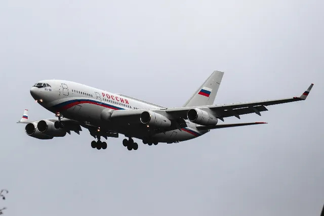 Ilyushin 96 is generally the model used by Russian high-level officials on overseas visits.