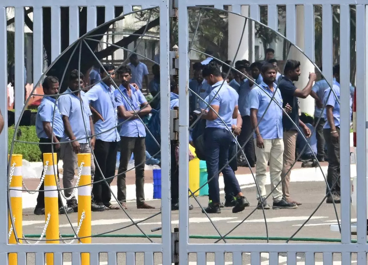 Samsung Indian workers